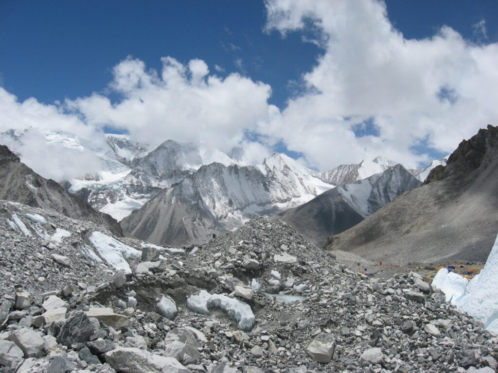 makalu
